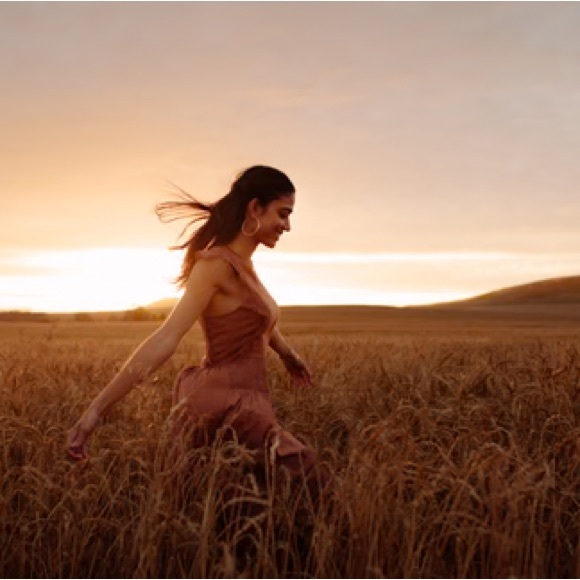 Meet your Posher, Tyna - Picture 3 of 3